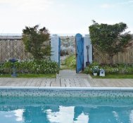 室内游泳池装修图片，给您不一样的游泳池体验